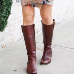 Frye boots wine color women’s size 9